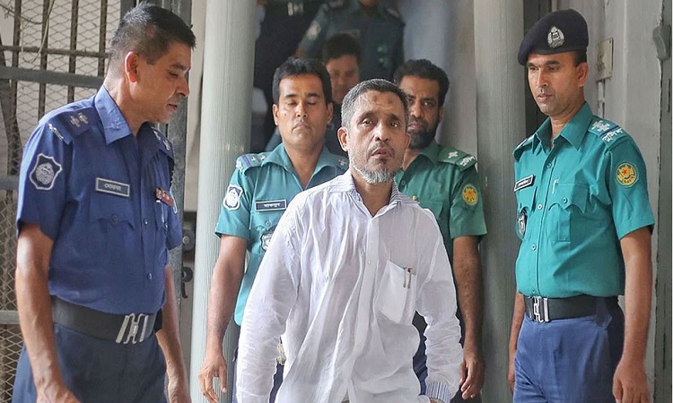 ১০ ট্রাক অস্ত্র মামলায় খালাস পেলেন বাবর