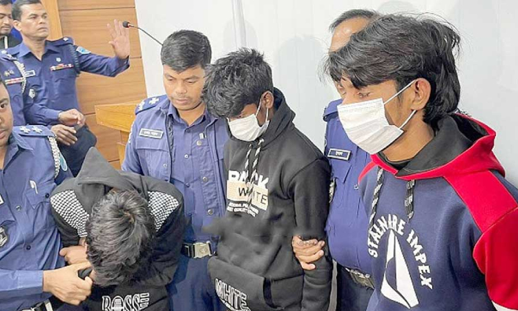'মুমূর্ষু রোগীকে বাঁচাতে ব্যাংকে ডাকাতির চেষ্টা করে কিশোররা'