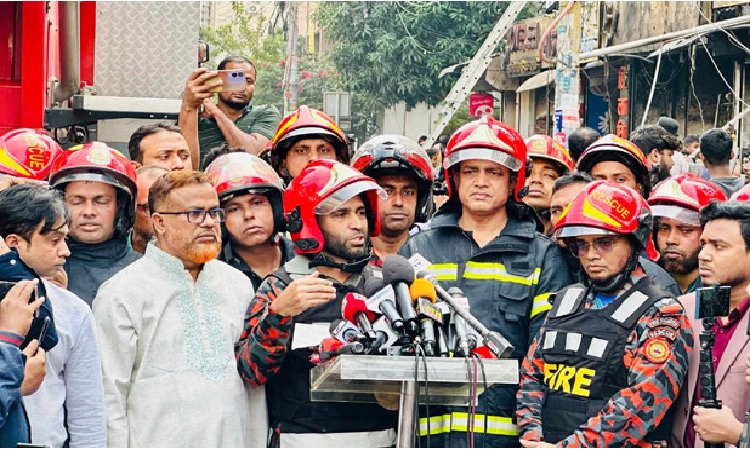 ভবন ঝুঁকিপূর্ণ ছিল, নোটিশ দিয়েছিল ফায়ার সার্ভিস