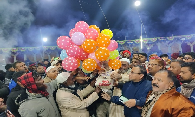 খানসামায় আরাফাত রহমান কোকো নাইট ক্রিকেট টুর্নামেন্ট