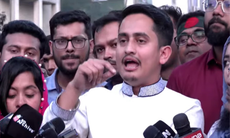 সারজিসের আশ্বাসে অবরোধ তুলে নিলেন ট্রেইনি চিকিৎসকরা