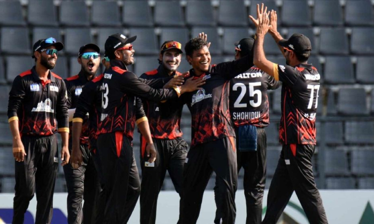 খুলনাকে হারিয়ে এনসিএলের ফাইনালে রংপুরের মুখোমুখি ঢাকা