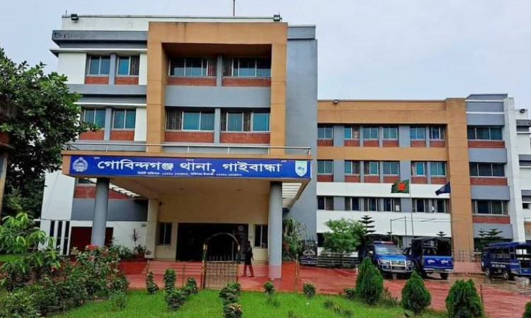 গোবিন্দগঞ্জে ঘন কুয়াশায় পৃথক দুর্ঘটনায় নারীসহ নিহত ২