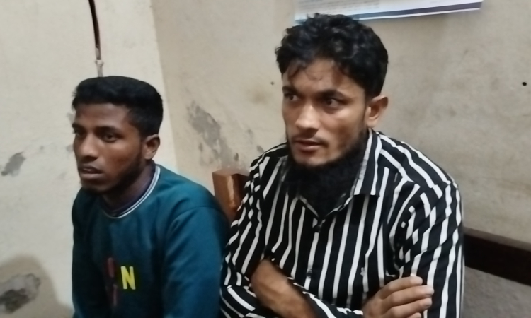 না‌জিরপু‌রে ২ রোহিঙ্গা যুবক গ্রেফতার