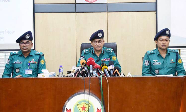 একদিনে ৯৩ ছিনতাইকারী গ্রেপ্তার, বেশি লালবাগ-তেজগাঁওয়ে