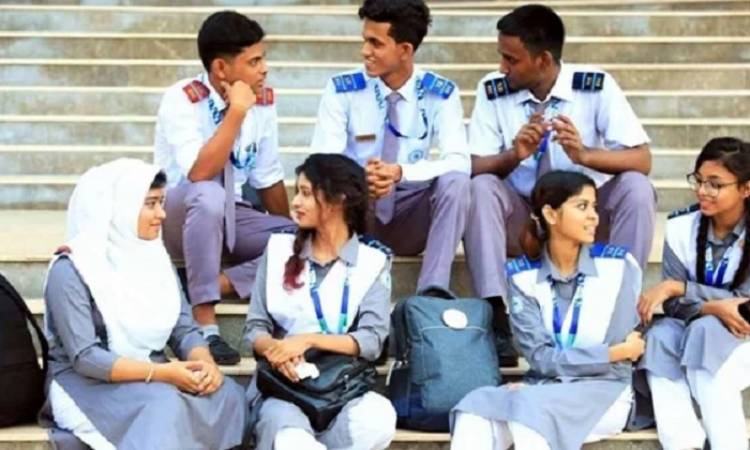 আগামী বছরের নিম্নমাধ্যমিক-মাধ্যমিকের ছুটির তালিকা প্রকাশ