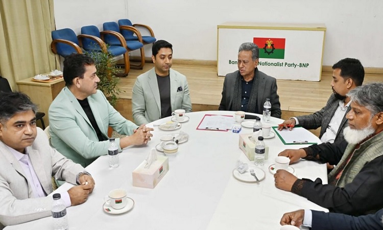 সংঘর্ষের রাজনীতি আর যেন ফিরে না আসে: আমির খসরু