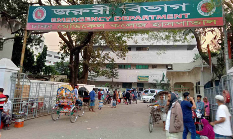 কাকরাইলে গাড়ির ধাক্কায় অজ্ঞাত ব্যক্তির মৃত্যু