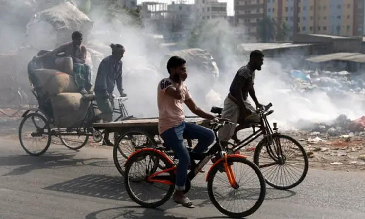 ভয়াবহ বায়ুদূষণের কবলে দিল্লি, দ্বিতীয় ঢাকা