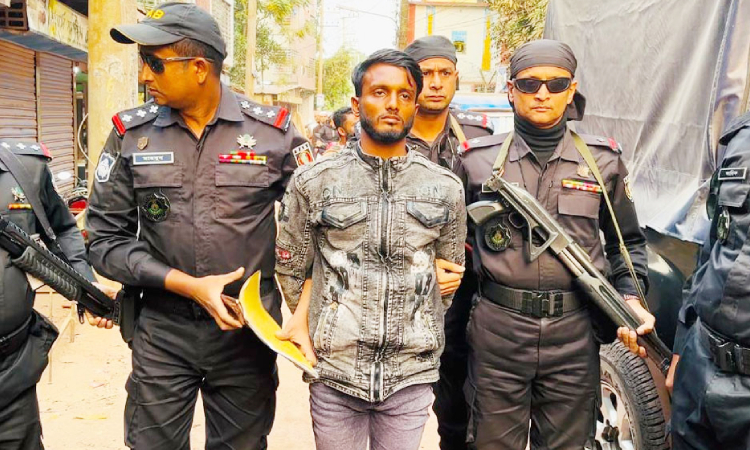জাহাজে ৭ হত্যার ঘটনায় সাত দিনের রিমান্ডে ইরফান