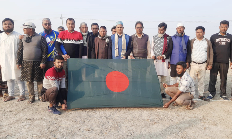 হাকিমপুরে বিজয় দিবস ফুটবল টুর্নামেন্টের উদ্বোধন