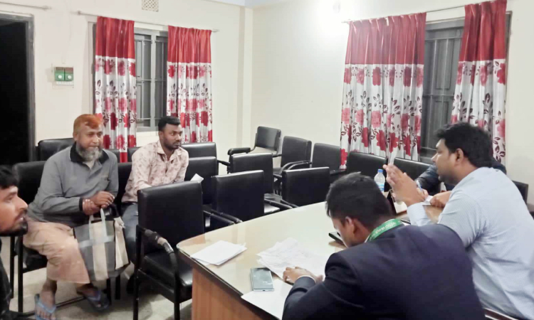 হাকিমপুরে যৌন উত্তেজক সিরাপ বিক্রির দায়ে জরিমানা