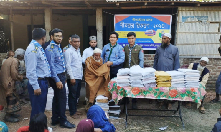 রংপুরে শীতার্তদের মাঝে ডুরসেফের শীতবস্ত্র বিতরণ