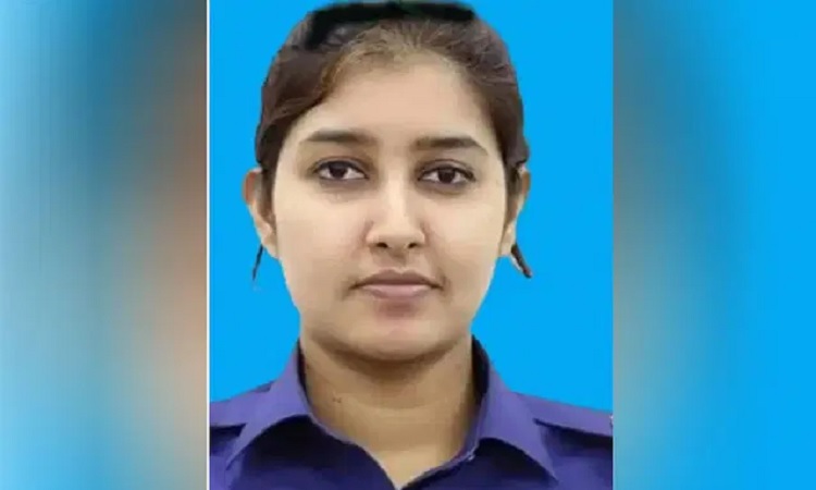 অতিরিক্ত পুলিশ সুপার সানজিদাকে সাময়িক বরখাস্ত