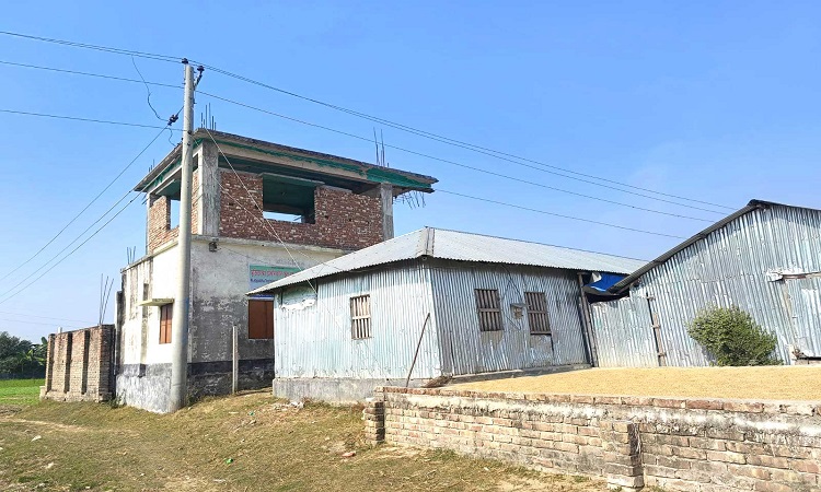 সিংড়ায় মুক্তিযোদ্ধা স্কুলে কোটি টাকার নিয়োগ বাণিজ্যের অভিযোগ