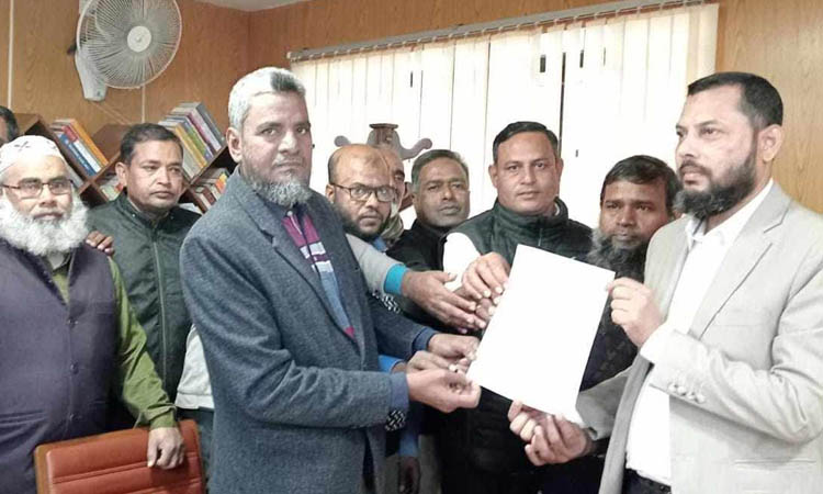 সরকারি গাড়িচালকদের ৯ দাবি প্রধান উপদেষ্টা বরাবর স্মারকলিপি প্রদান