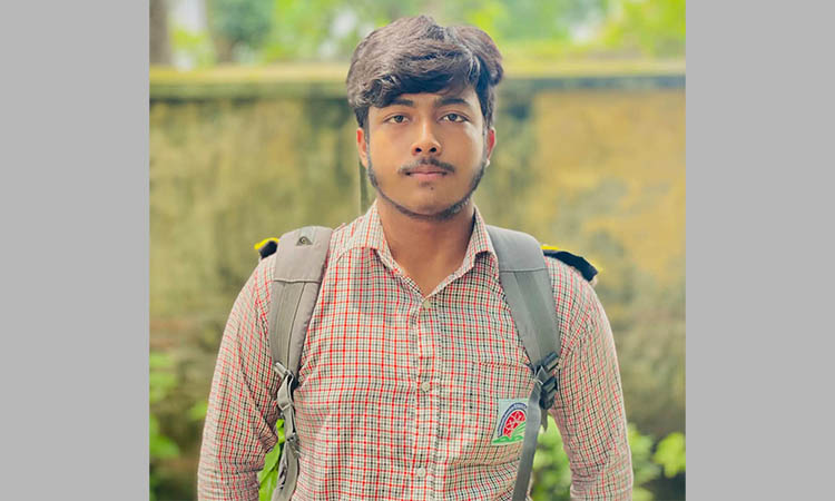 পাবনায় মোটরসাইকেল-পিকআপ সংঘর্ষে শিক্ষার্থী নিহত
