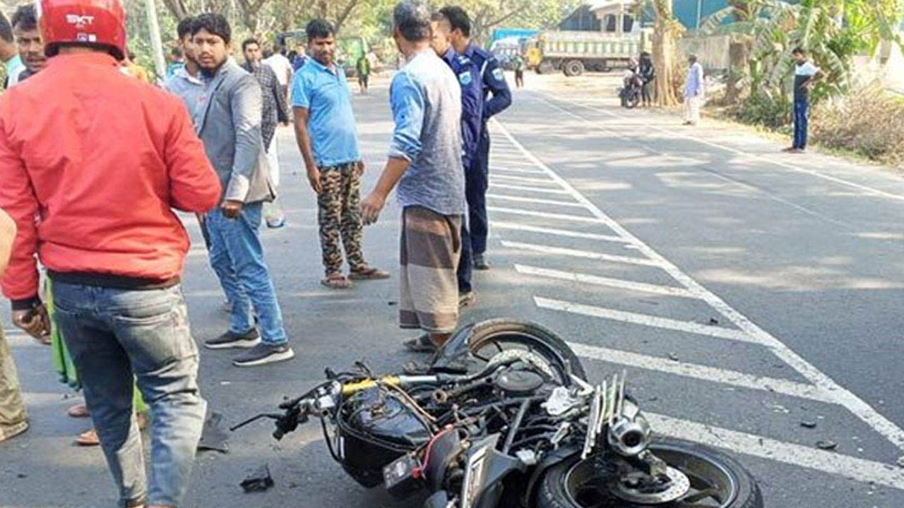 কক্সবাজারে বাস-মোটরসাইকেল সংঘর্ষে ২ আরোহী নিহত