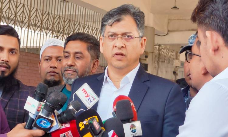 অনুকূল পরিবেশ হলে দেশে ফিরবেন তারেক রহমান: সালেহউদ্দিন আহমেদ