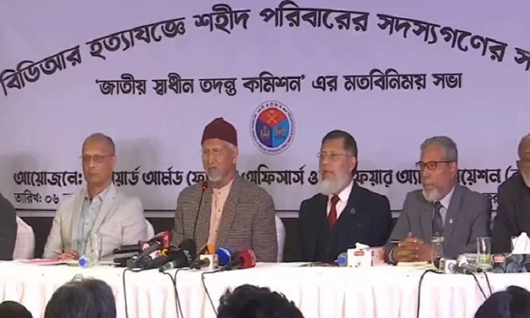 ভারতে গিয়ে শেখ হাসিনাকে জিজ্ঞাসাবাদ করতে চায় তদন্ত কমিশন