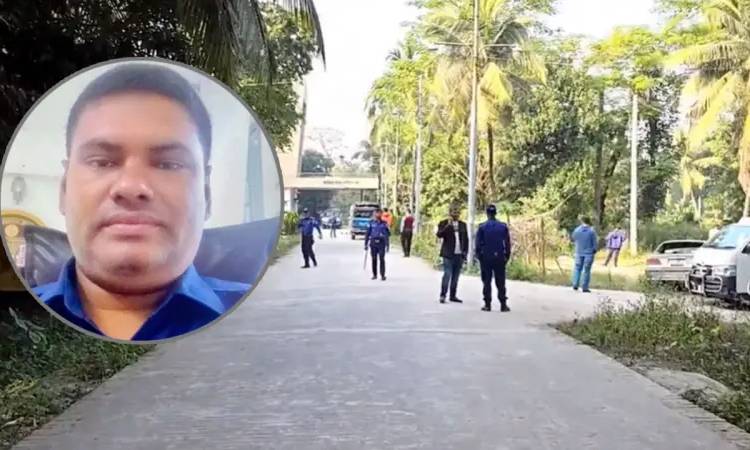 থানার ভেতরে মিলল ওসির মরদেহ