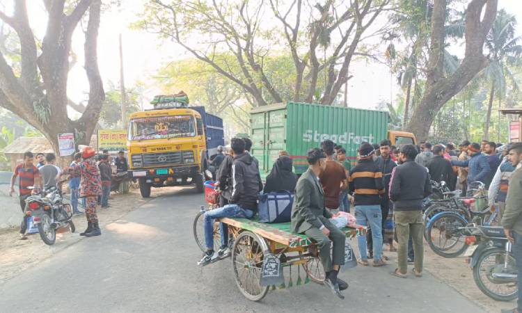 মহেশপুরে ট্রাক-মোটরসাইকেল সংঘর্ষ, নিহত ১