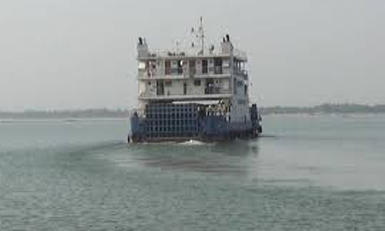 দৌলতদিয়া-পাটুরিয়া রুটে ফেরি চলাচল স্বাভাবিক