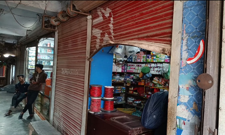 ঝিনাইদহে এক রাতেই ২৭ দোকানে দুর্ধর্ষ চুরি