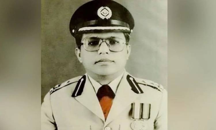 সাবেক আইজিপি আজিজুল হক আর নেই