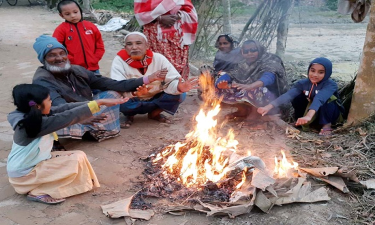 পঞ্চগড়ে তাপমাত্রা বাড়লেও হাড় কাঁপানো শীত