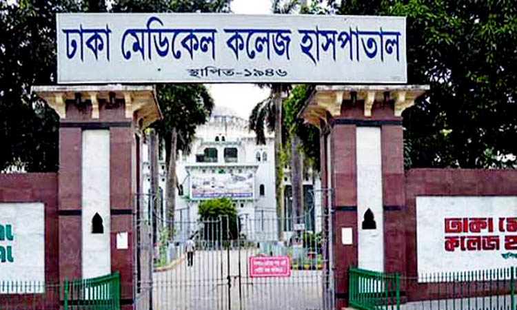 কাভার্ডভ্যানের ধাক্কায় গ্রিন লাইন বাসের হেলপার নিহত