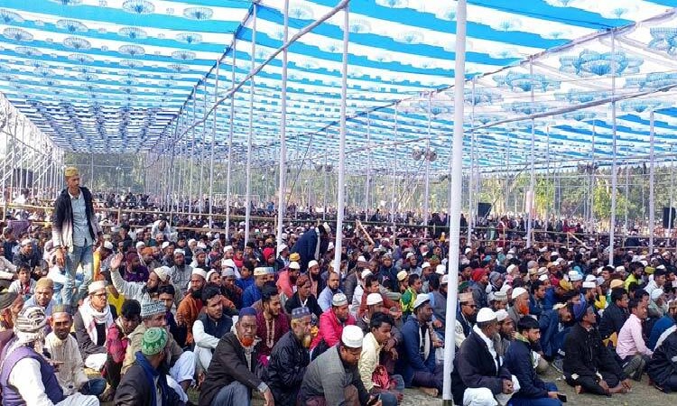 আজহারীর মাহফিল থেকে ২২ নারী আটক