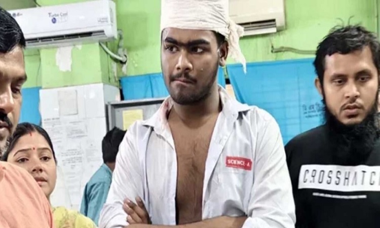 ঢাকা কলেজ ও সিটি কলেজের শিক্ষার্থীদের মধ্যে সংঘর্ষ, আহত ৫