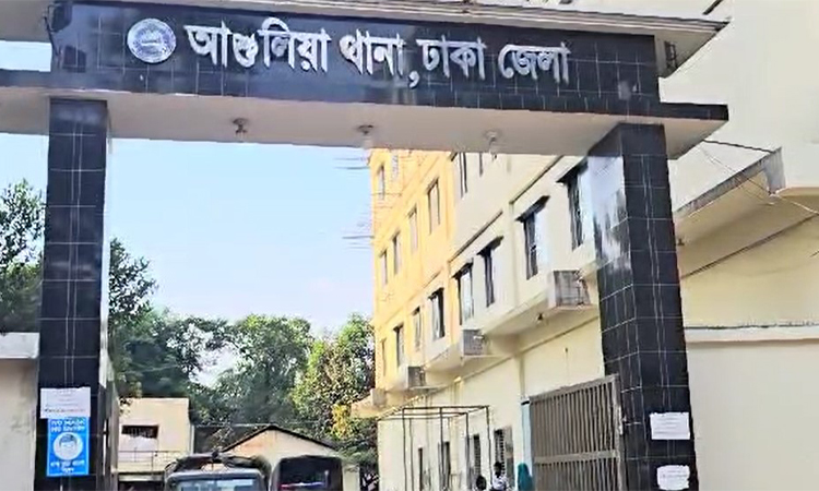 গেম খেলার দ্বন্দ্বে যুবক হত্যার ঘটনায় দুই বন্ধু গ্রেফতার