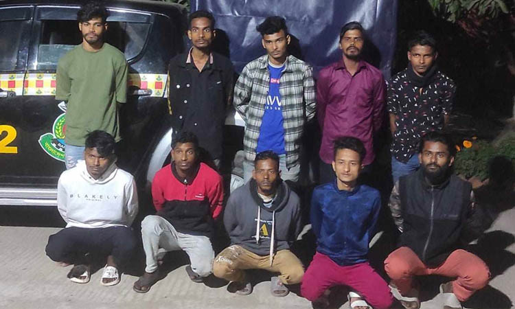 মাউরা সোহেলের সহযোগী মেহেদীসহ ১০ ছিনতাইকারী গ্রেফতার