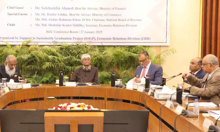 টেবিলের নিচে টাকা দেওয়ার চেয়ে বাড়তি ভ্যাট ভালো: অর্থ উপদেষ্টা