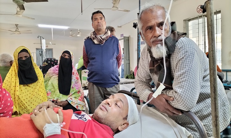 গান শুনতে গিয়ে দ্বন্দ্ব, প্রতিপক্ষের হামলায় এক পরিবারের ৩ জন আহত