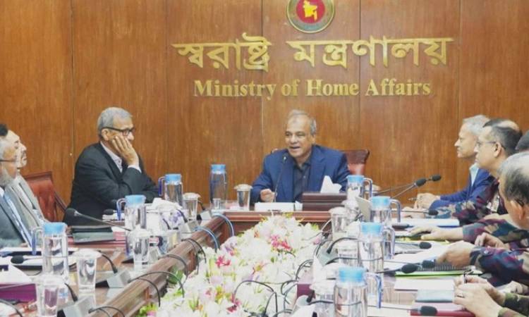 ভারতের সঙ্গে সব অসম চুক্তি নিয়ে আলোচনা হবে : স্বরাষ্ট্র উপদেষ্টা