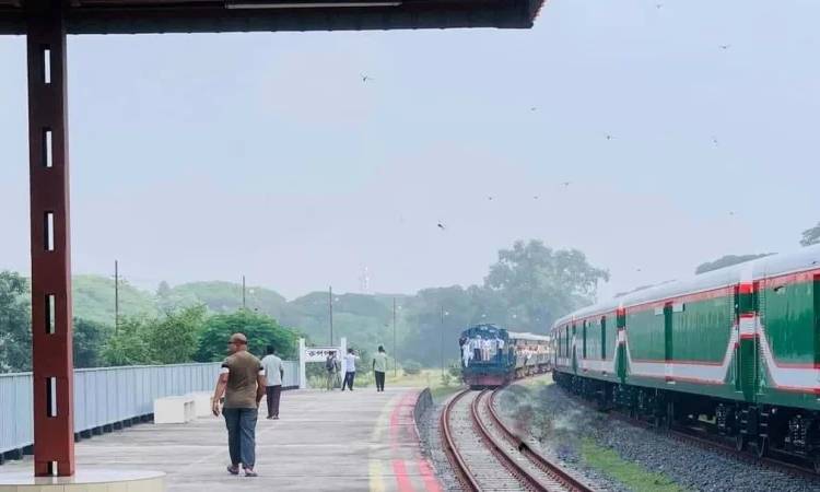 রেলে ‘রানিং অ্যালাউন্স’ সুবিধা বহাল রেখে প্রজ্ঞাপন