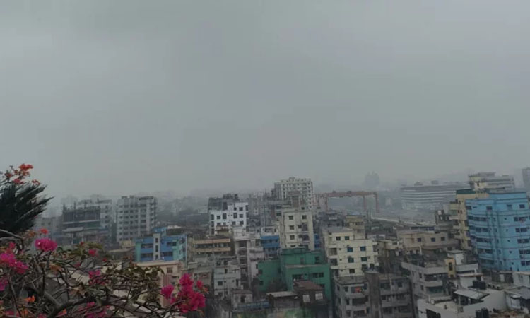গুমোট ঢাকার আকাশ, ৪ বিভাগে বৃষ্টির আভাস
