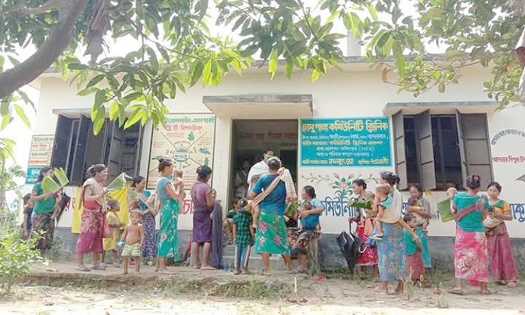 বেতন বন্ধ ৭ মাস, কমিউনিটি ক্লিনিকের সিএইচসিপিদের মানবেতর জীবনযাপন