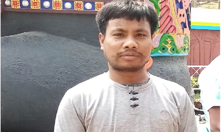 ঘন কুয়াশায় পথরোধ করে ৪ লক্ষ টাকা ছিনতাই