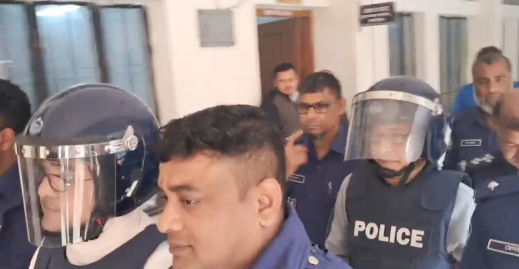 সাবেক জনপ্রশাসনমন্ত্রী ফরহাদ ফের ৩ দিনের রিমান্ডে