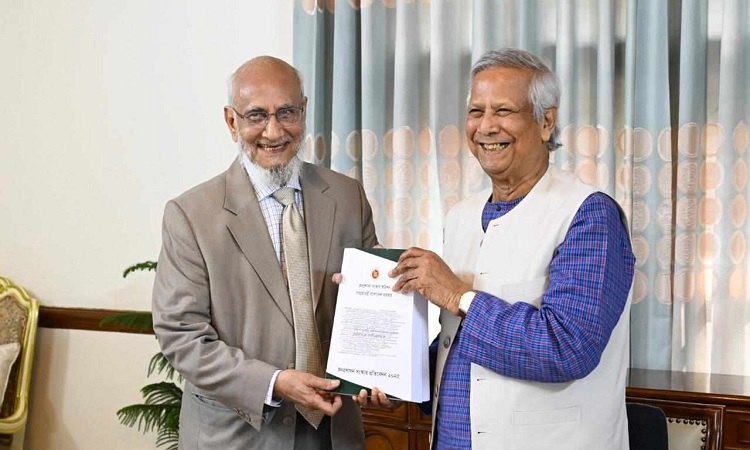 সিভিল সার্ভিস পুনর্গঠন করে তিনটি পিএসসি গঠনের সুপারিশ