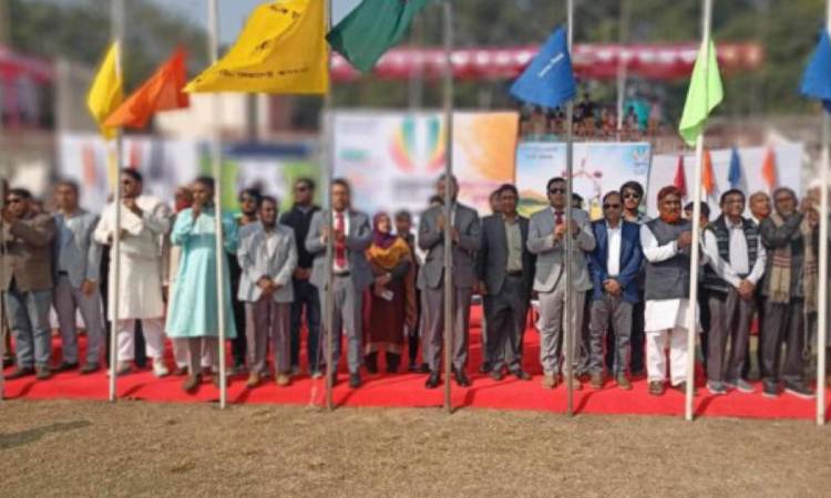 শিবগঞ্জে তারুণ্যের উৎসবে ফুটবল ও ক্রিকেট খেলার উদ্বোধন