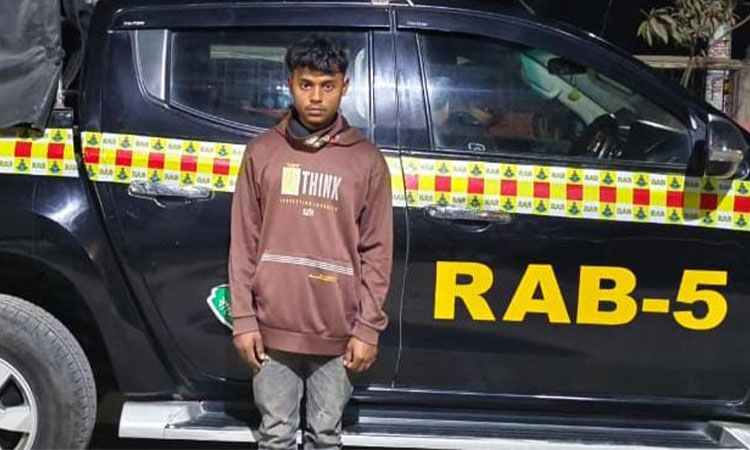 দ্বিতীয় শ্রেণির ছাত্রীকে ধর্ষণের ঘটনায় অভিযুক্ত গ্রেফতার