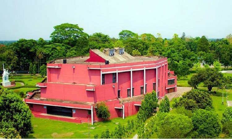 বাকৃবিতে স্নাতকোত্তর সম্পন্ন করা শিক্ষার্থীদের হল ত্যাগের নির্দেশ