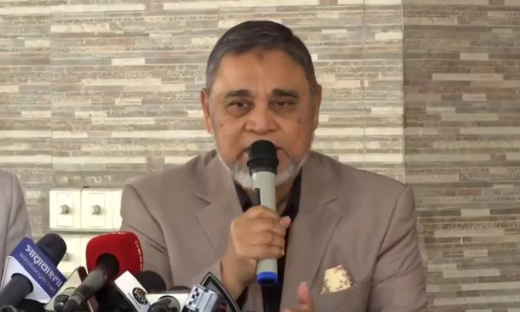 কোনো দলের পক্ষে-বিপক্ষে দাঁড়াতে চাই না: সিইসি