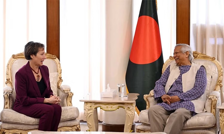 'বাংলাদেশে মার্কিন সহায়তা বন্ধ করার সময় এখন নয়'