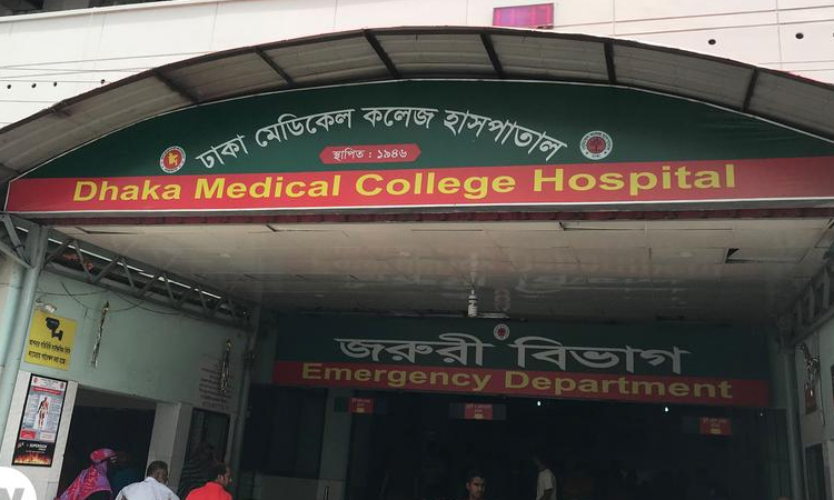 পোস্তগোলায় মোটরসাইকেলের ধাক্কায় নারীর মৃত্যু